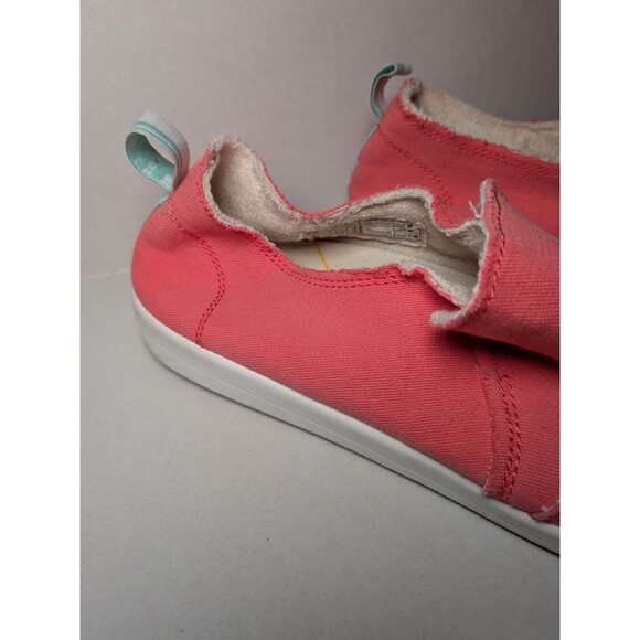 Vionic Beach Canvas Slip-On Sneakers Malibu Womens Sz 11 Coral Pink Comfort Shoe - Picture 3 of 15